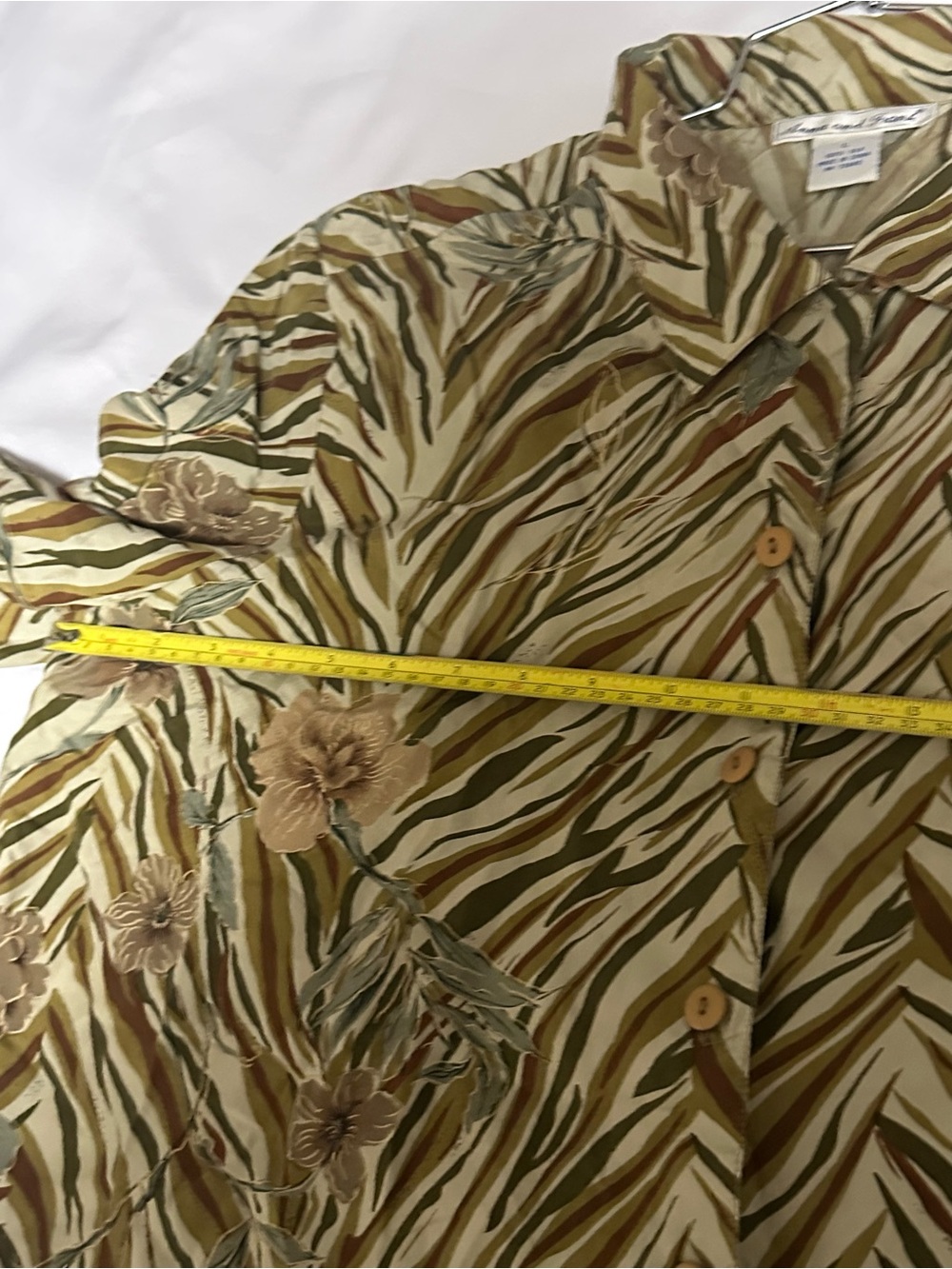 Anna And Frank Olive, Tan and Cream Floral-Print Button blouse - Picture 6 of 15